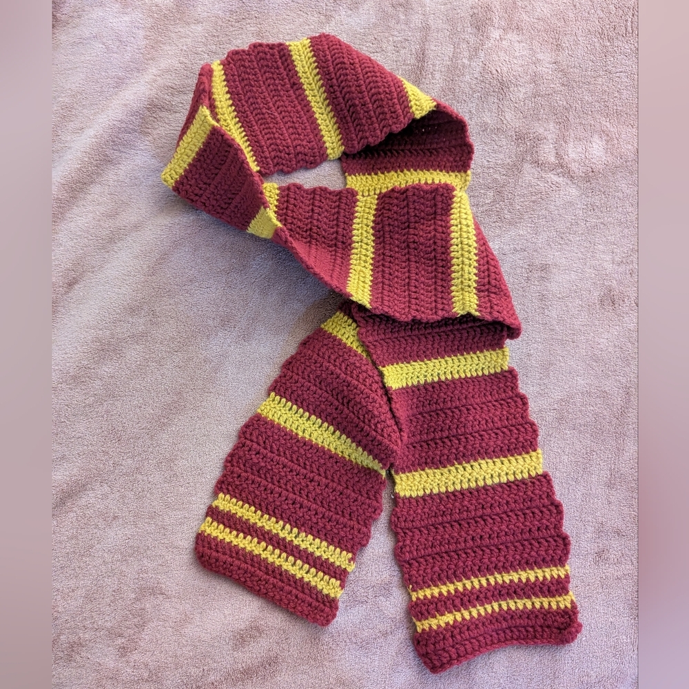 Handcrafted scarf
